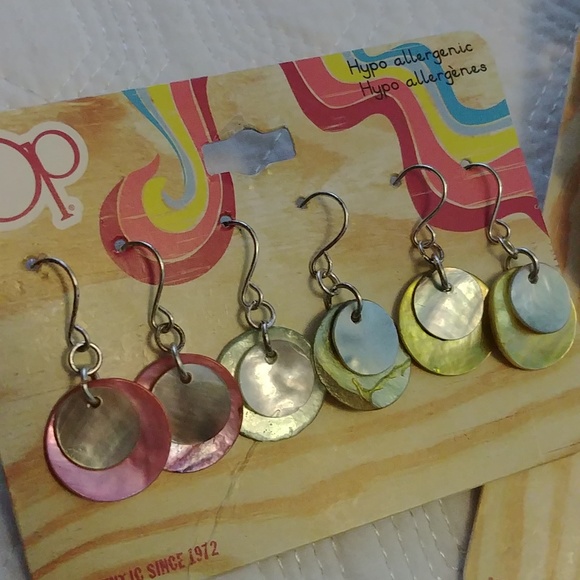 NWT OP Trio of Anklets and Trio of Shell Earrings Boho - Picture 4 of 6